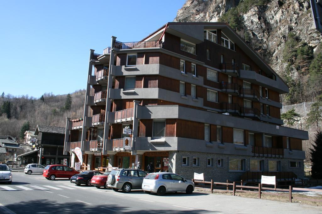 Albergo La Grolla Antey-Saint-André Exterior foto